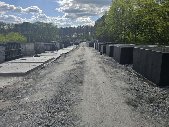 Plac z gotowymi szambami betonowymi Rymanów w różnych rozmiarach